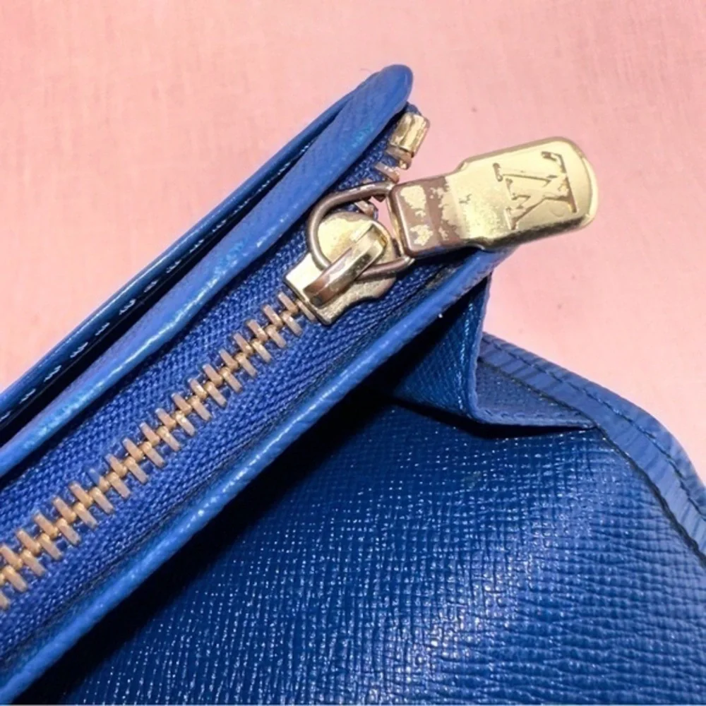 AUTHENTIC Louis Vuitton Epi Porte Monnaie Billets Tresor Wallet. Toledo Blue - Picture 13 of 16